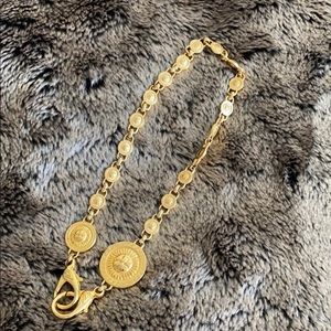 bracelet or necklace?